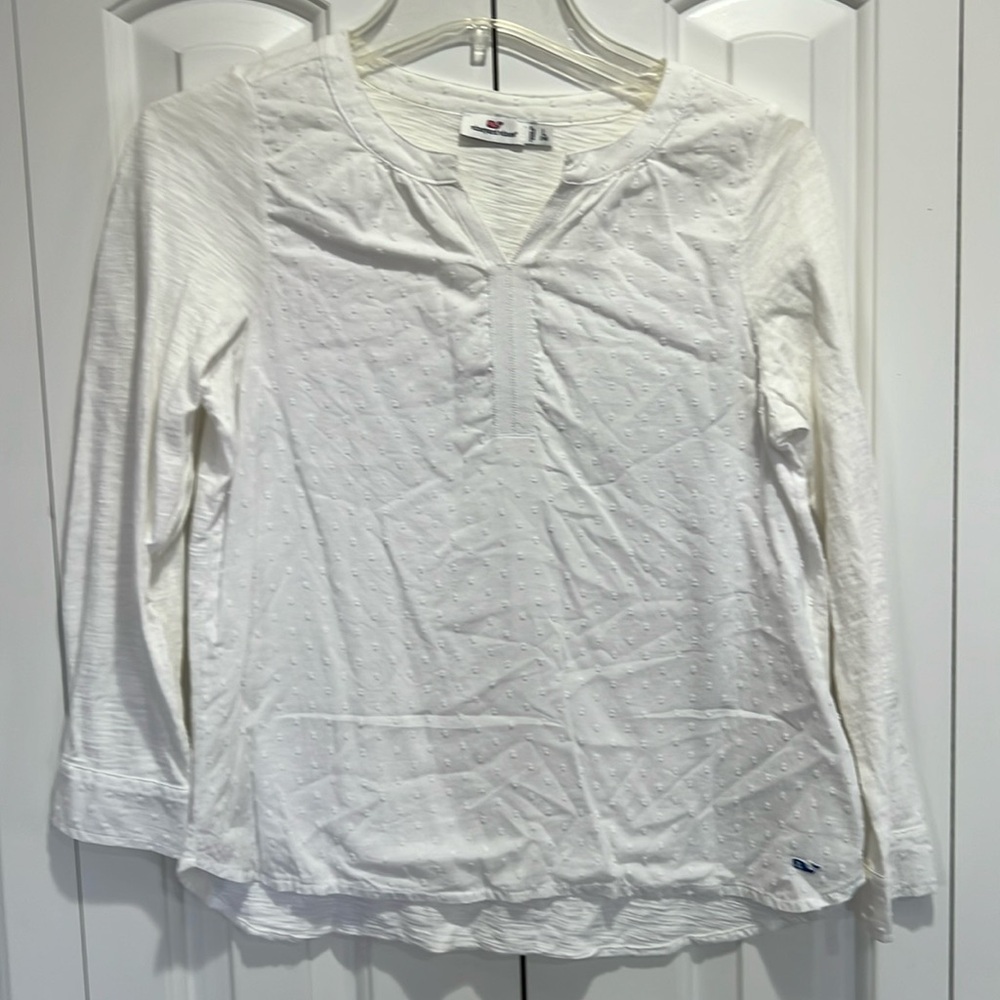 Vineyard Vines Girls Patterned Top- Long sleeve. Size: L(14)